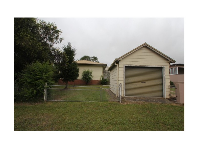 104A Martin Street, Tenterfield NSW 2372