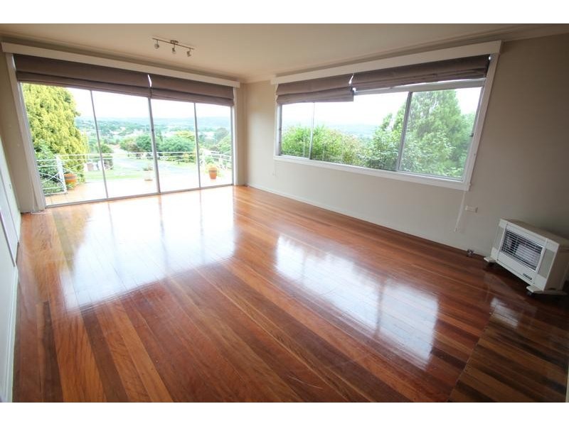 130 Pelham Street, Tenterfield NSW 2372
