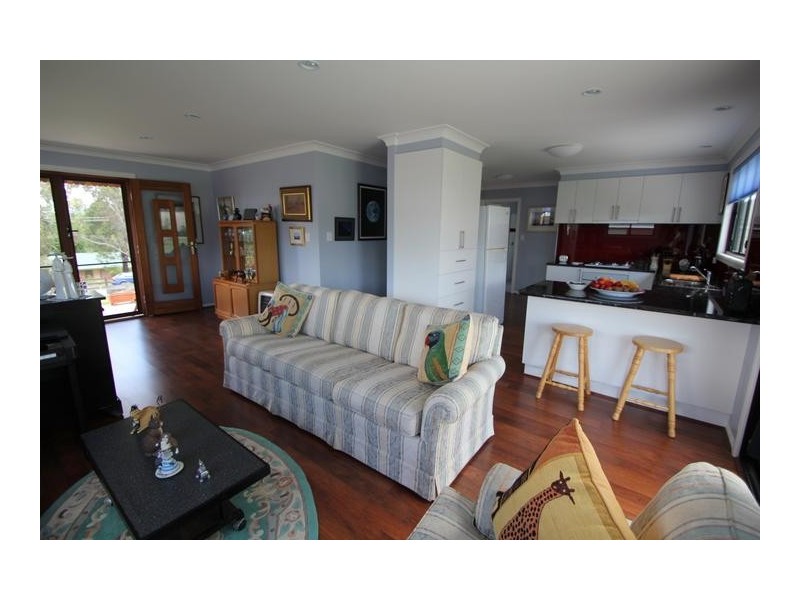 42 Petre Street, Tenterfield NSW 2372