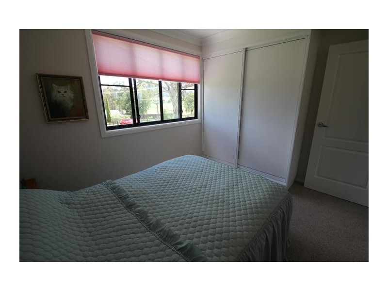 42 Petre Street, Tenterfield NSW 2372