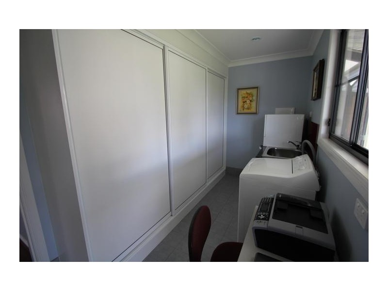 42 Petre Street, Tenterfield NSW 2372