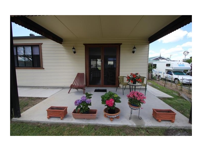 42 Petre Street, Tenterfield NSW 2372