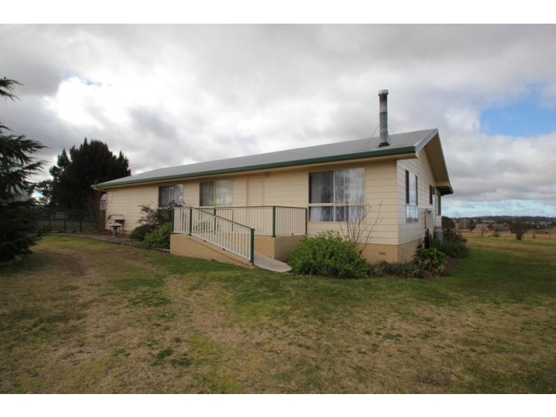 296 New England Highway, Tenterfield NSW 2372