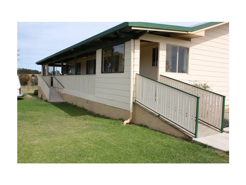 296 New England Highway, Tenterfield NSW 2372
