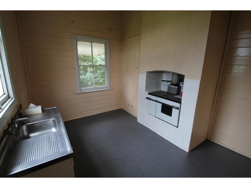 124 Douglas Street, Tenterfield NSW 2372