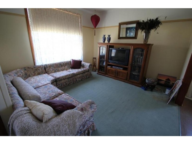 108 Douglas Street, Tenterfield NSW 2372