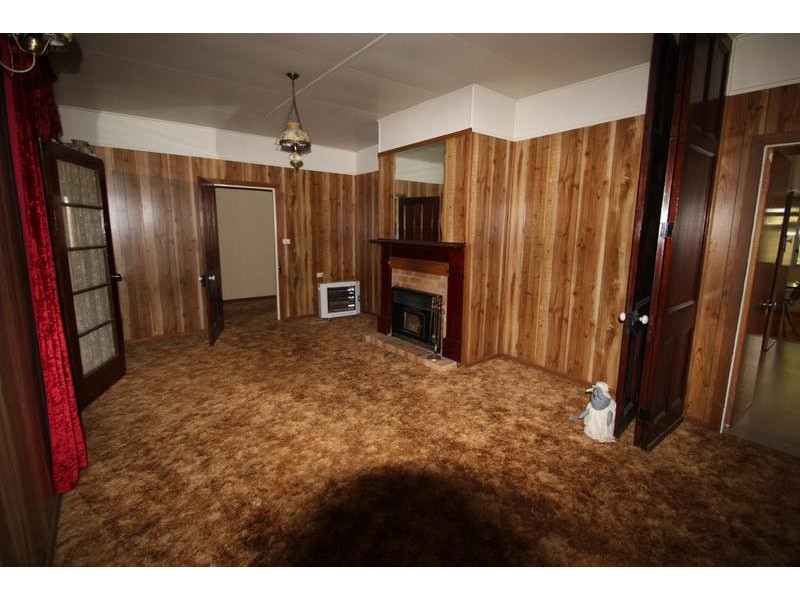 124 Rouse Street, Tenterfield NSW 2372