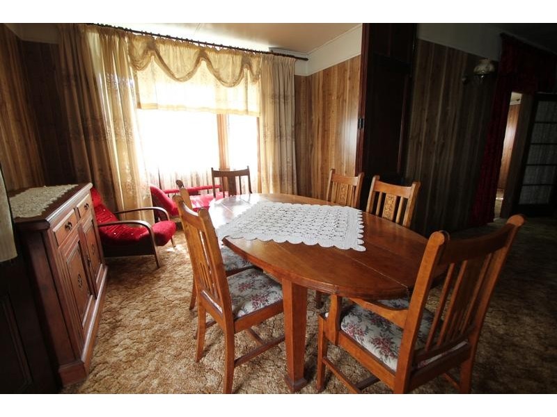 124 Rouse Street, Tenterfield NSW 2372