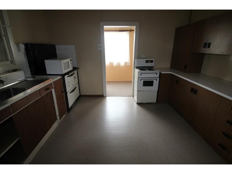 124 Rouse Street, Tenterfield NSW 2372