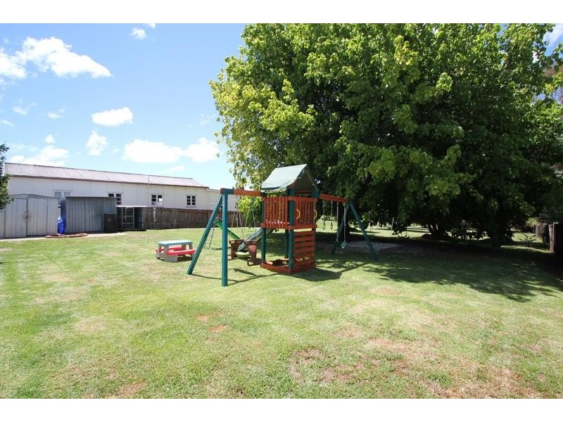 62 Molesworth Street, Tenterfield NSW 2372