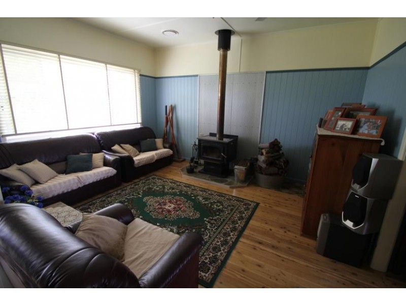 3 Clive Street, Tenterfield NSW 2372