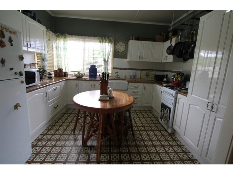 3 Clive Street, Tenterfield NSW 2372