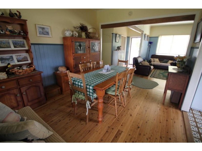 3 Clive Street, Tenterfield NSW 2372