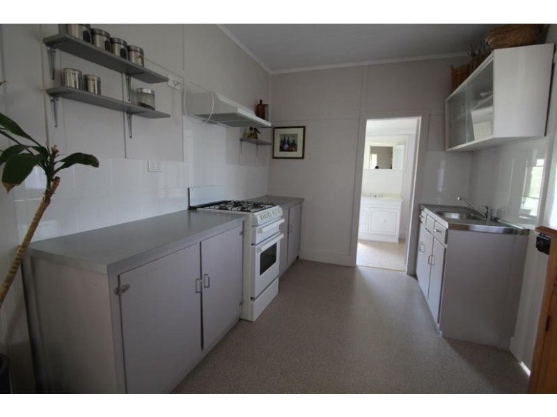 387 Rouse Street, Tenterfield NSW 2372