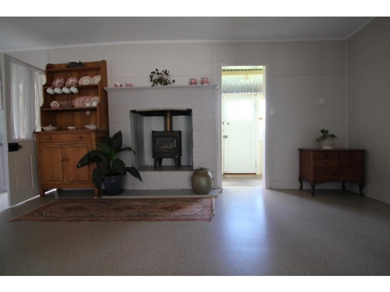 387 Rouse Street, Tenterfield NSW 2372