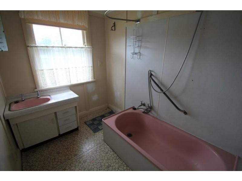 73 Bulwer Street, Tenterfield NSW 2372