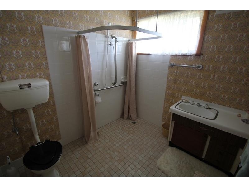 100 Martin Street, Tenterfield NSW 2372