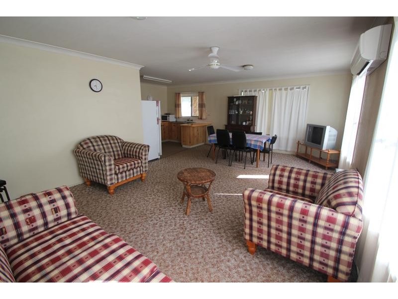 72 Molesworth Street, Tenterfield NSW 2372