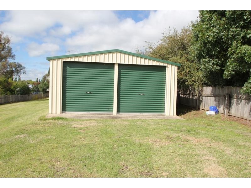 72 Molesworth Street, Tenterfield NSW 2372