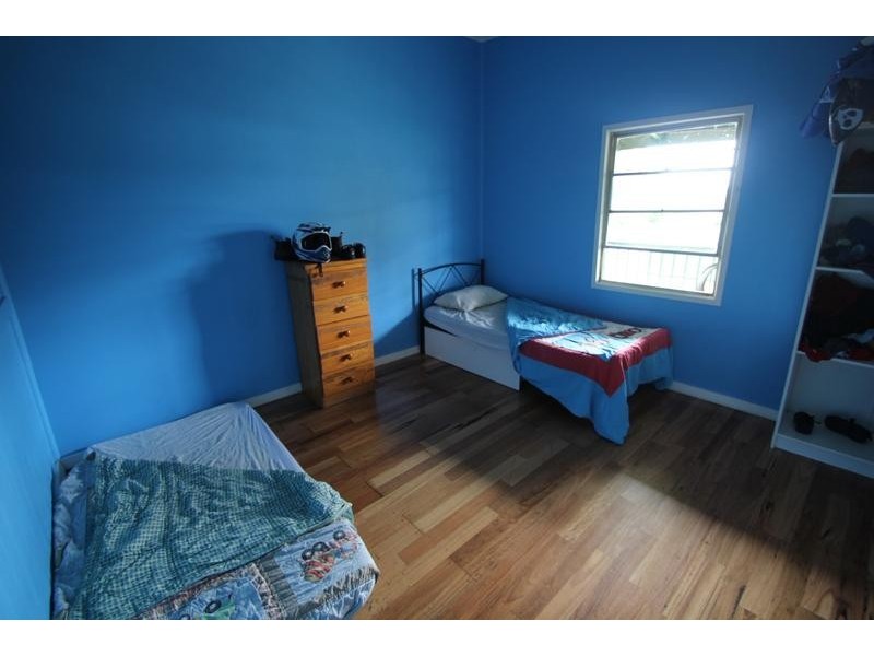 12 Erindee Avenue, Tenterfield NSW 2372