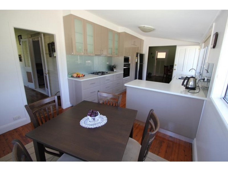 83 Martin Street, Tenterfield NSW 2372