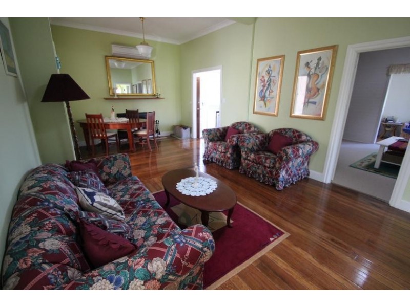 83 Martin Street, Tenterfield NSW 2372