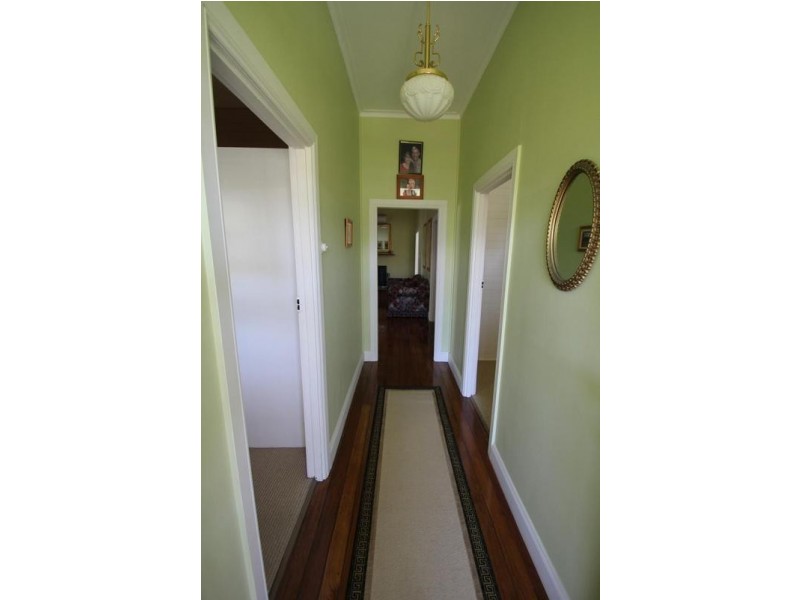 83 Martin Street, Tenterfield NSW 2372