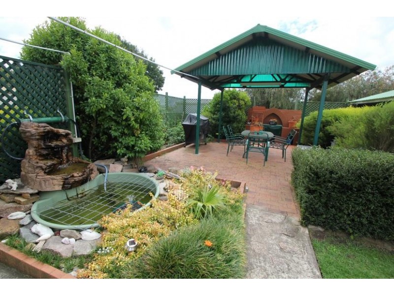 54 Logan Street, Tenterfield NSW 2372