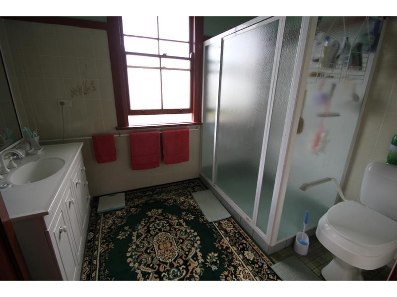 54 Logan Street, Tenterfield NSW 2372