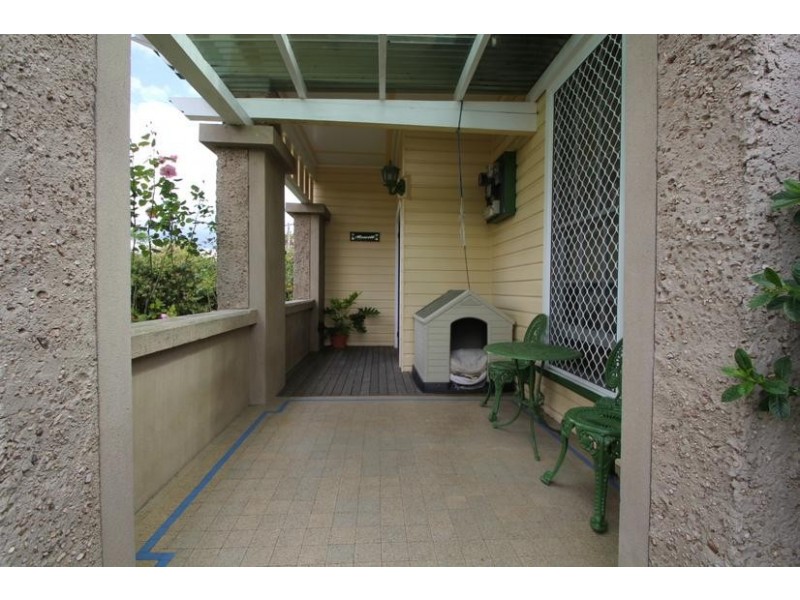 54 Logan Street, Tenterfield NSW 2372