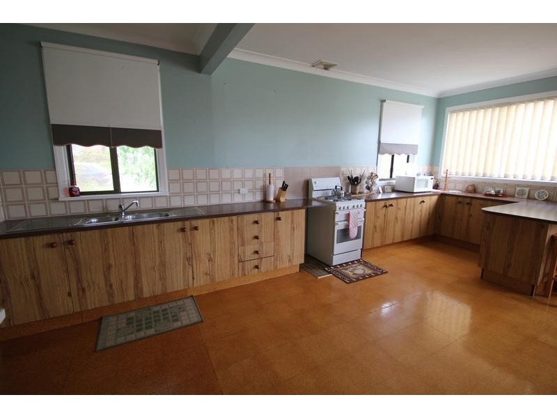 49 High Street, Tenterfield NSW 2372