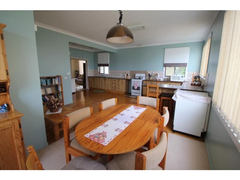 49 High Street, Tenterfield NSW 2372