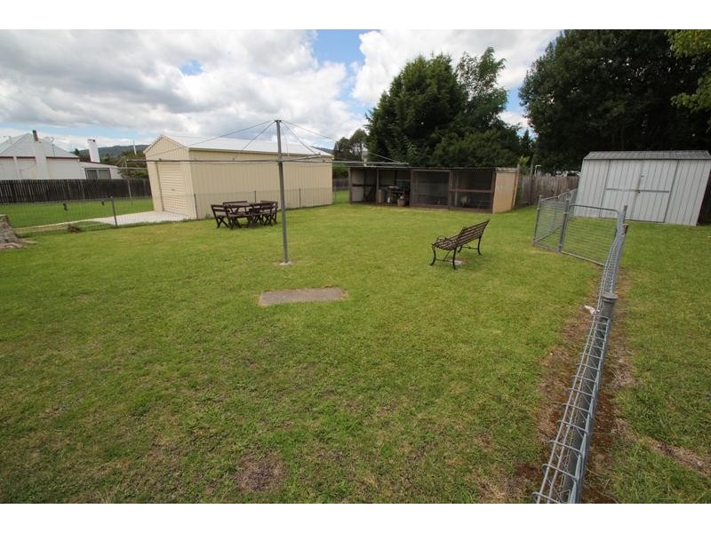 49 High Street, Tenterfield NSW 2372
