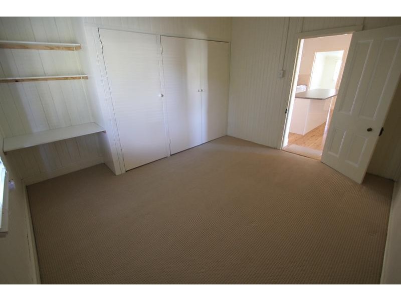 36 Margaret Street, Tenterfield NSW 2372