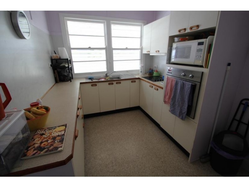 48 Logan Street, Tenterfield NSW 2372