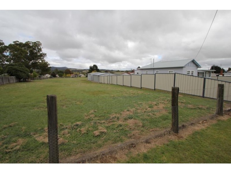 48 Logan Street, Tenterfield NSW 2372