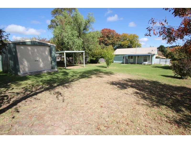 197 Logan Street, Tenterfield NSW 2372