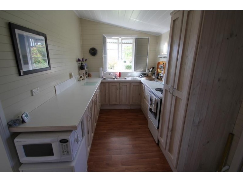 228 Bulwer Street, Tenterfield NSW 2372