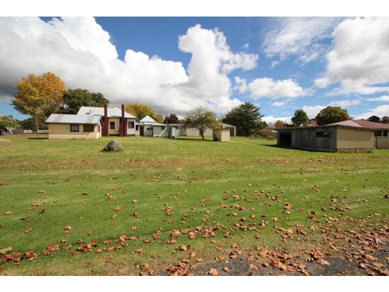32 Naas Street, Tenterfield NSW 2372