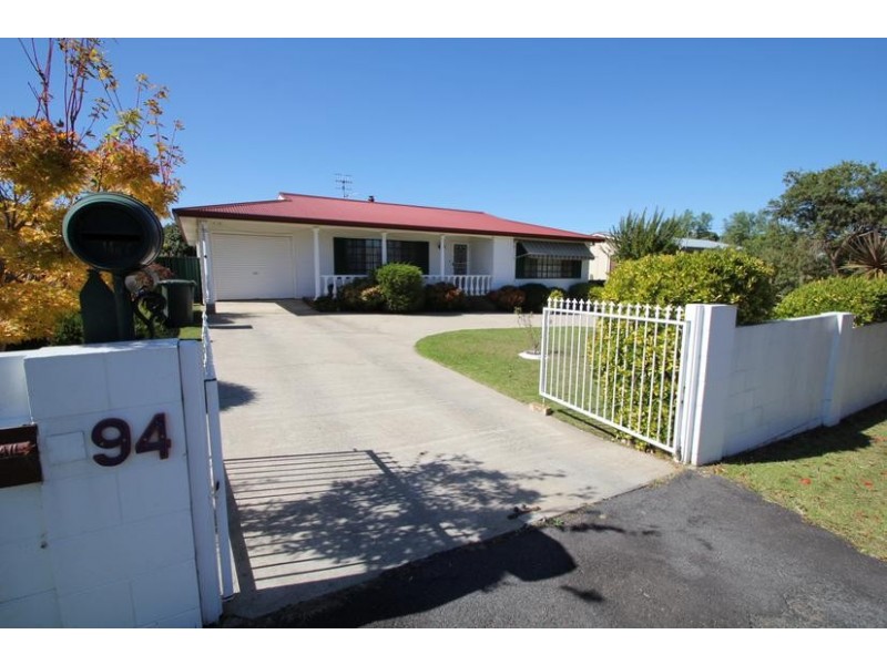 94 Bulwer Street, Tenterfield NSW 2372