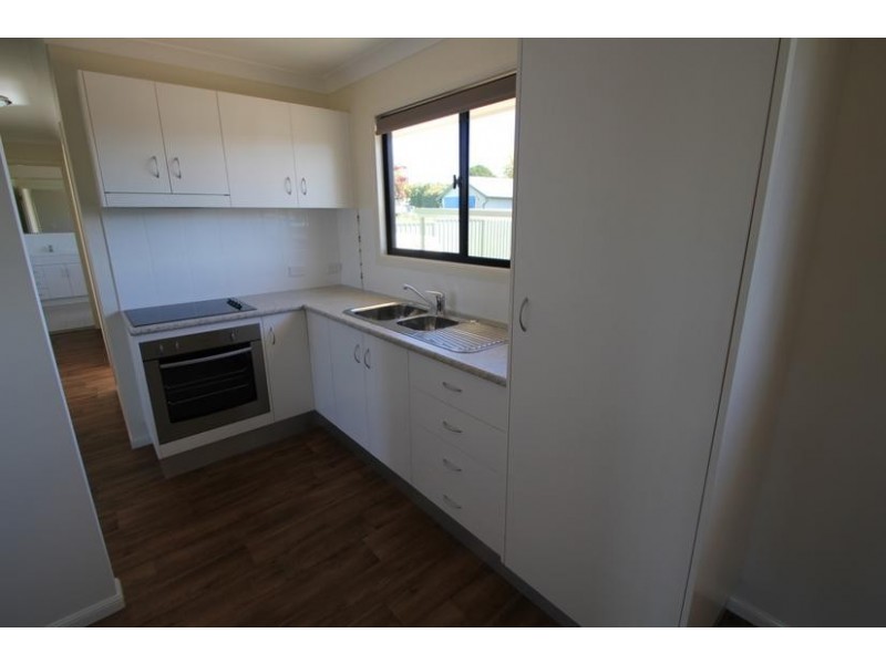 4 Laird Street, Tenterfield NSW 2372