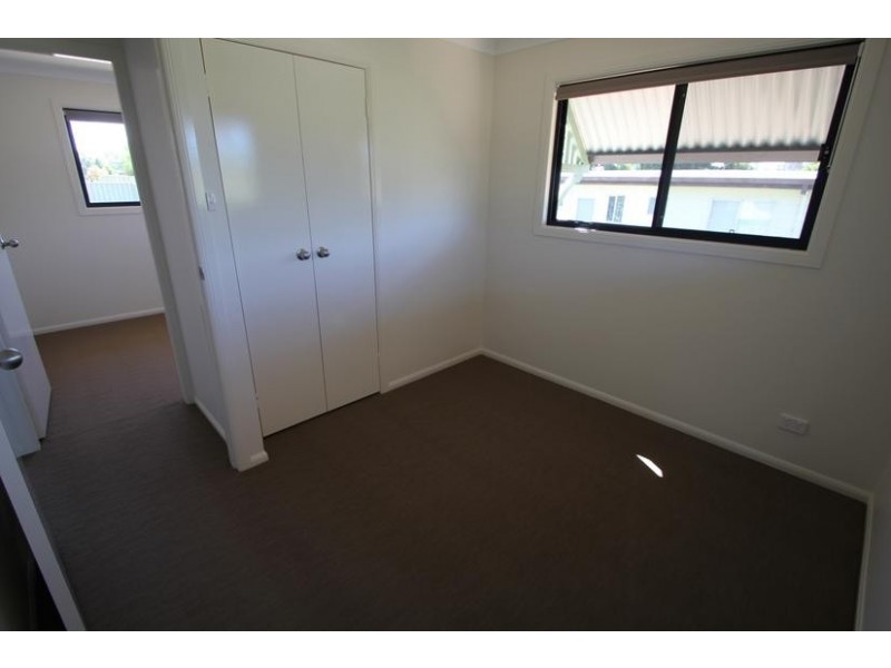 4 Laird Street, Tenterfield NSW 2372