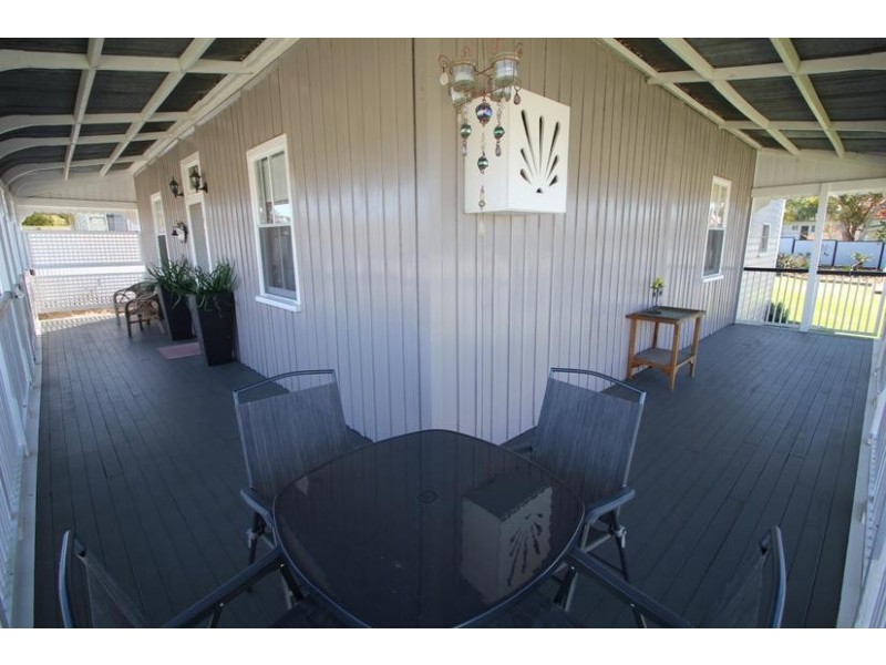 36 Manners Street, Tenterfield NSW 2372