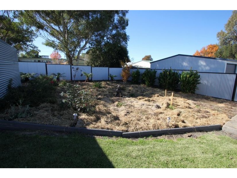 36 Manners Street, Tenterfield NSW 2372