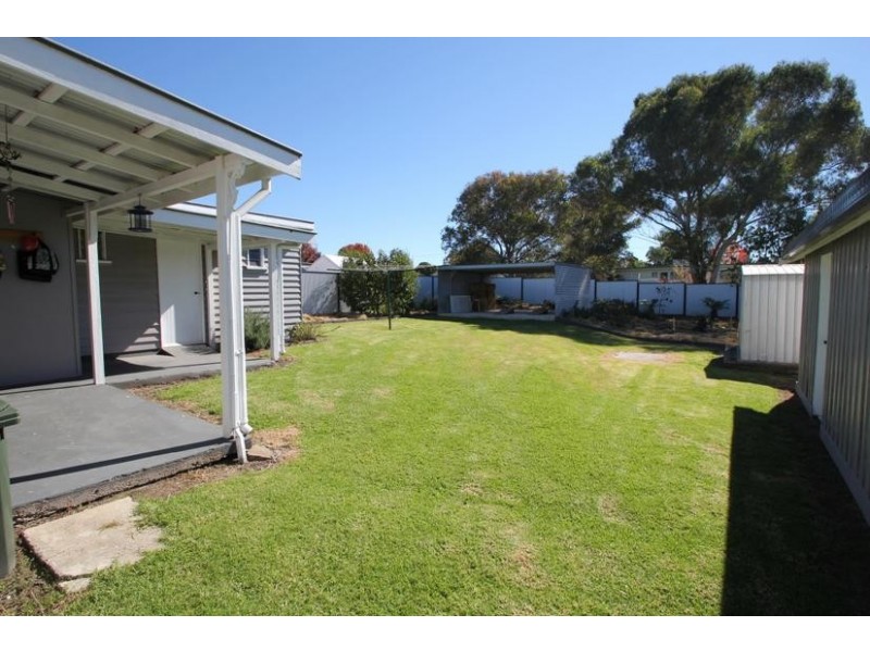 36 Manners Street, Tenterfield NSW 2372