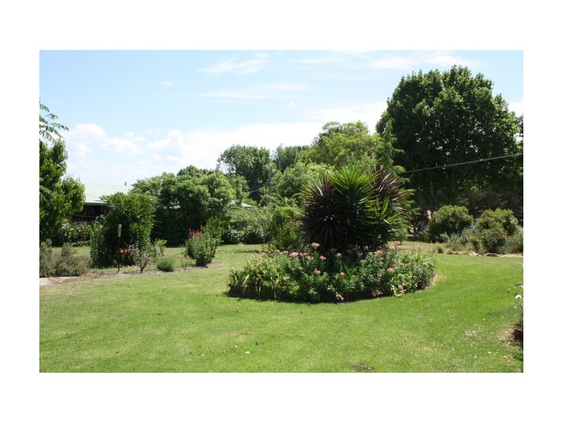 4 Wood Street, Tenterfield NSW 2372