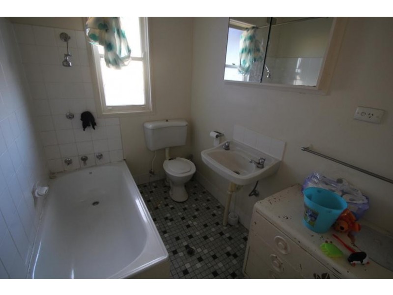 55 Logan Street, Tenterfield NSW 2372