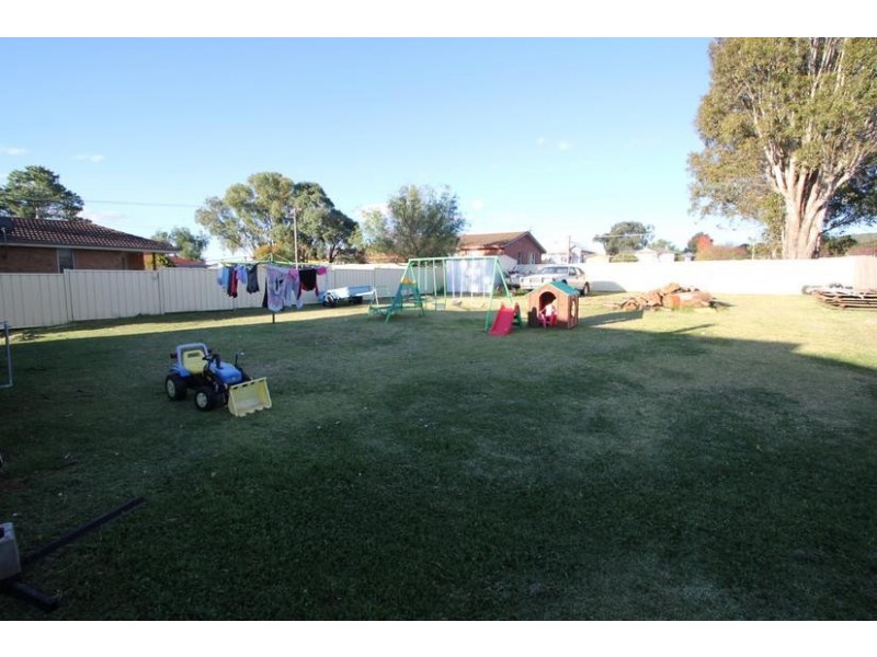 55 Logan Street, Tenterfield NSW 2372