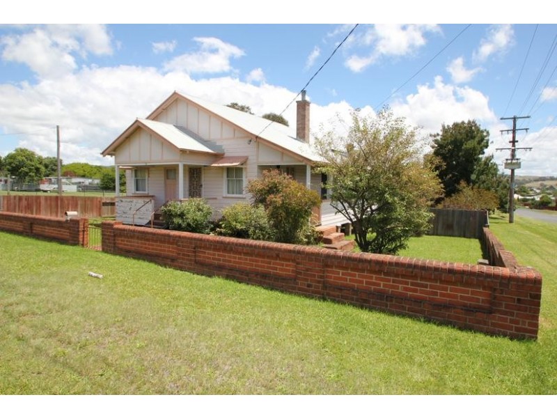 73 Bulwer Street, Tenterfield NSW 2372