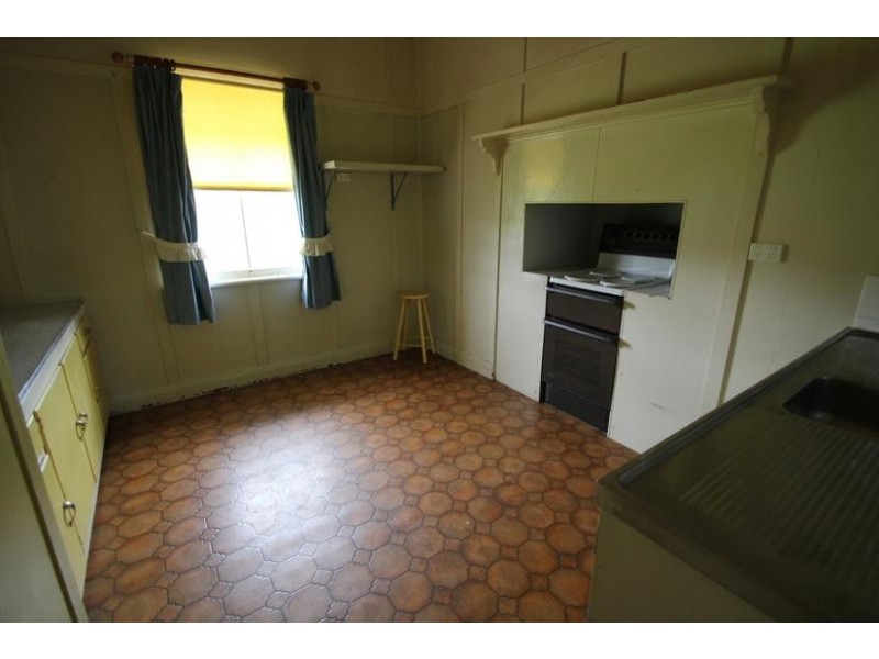 73 Bulwer Street, Tenterfield NSW 2372